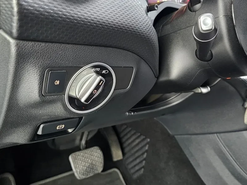 Mercedes-Benz A 200 0898888244, снимка 16 - Автомобили и джипове - 56360577