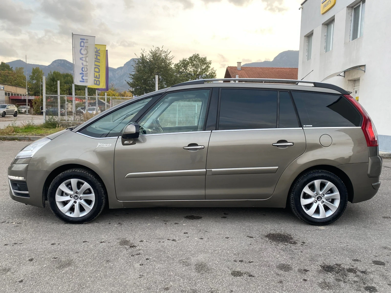 Citroen Grand C4 Picasso 1.6 HDI Exclusive Facelift - изображение 4