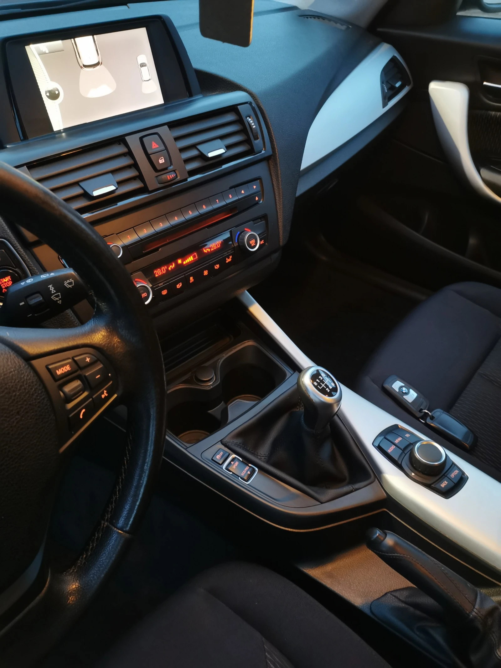 BMW 114 1.6d XENON LED ANGEL EYES PDC РЪЧКА EURO 5B TOP! | Mobile.bg — изображение 15