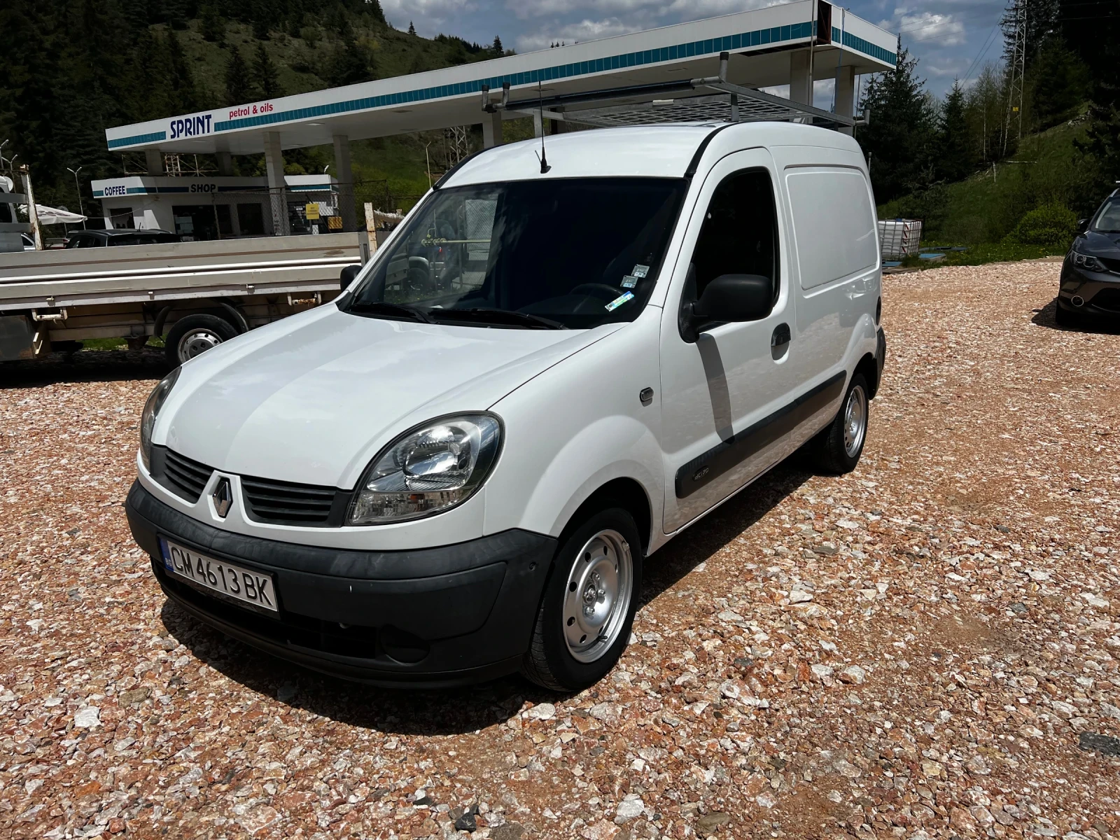 Renault Kangoo 1.5dCi* КЛИМА* 8ГУМИ С ДЖАНТИ* РЕГИСТРИРАНА* БЕЗ Р - изображение 4