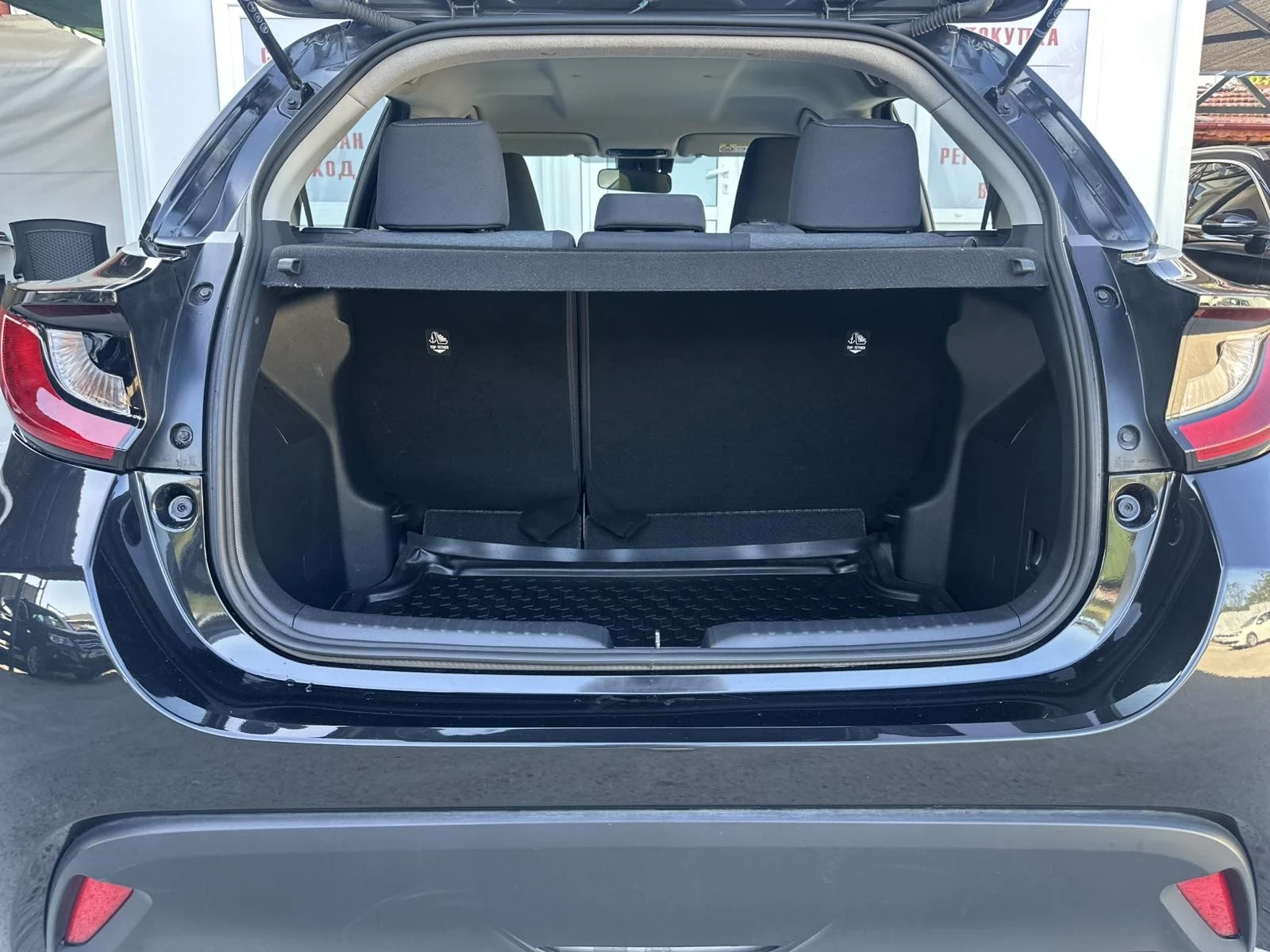 Toyota Yaris 1.5 HYBRID 92ps.   /  | Mobile.bg   13