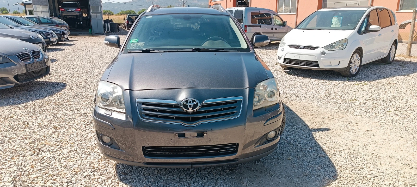 Toyota Avensis 2.2D4D - изображение 3