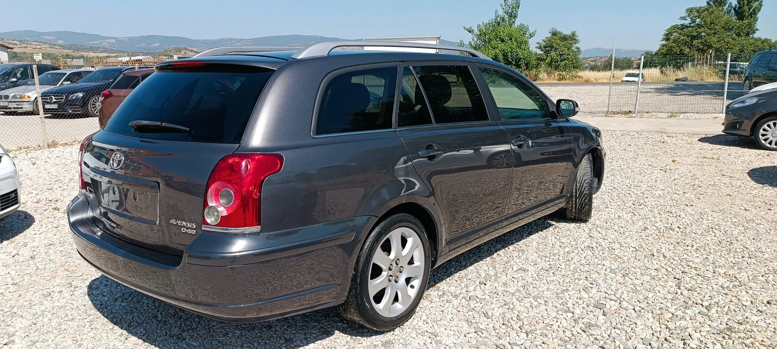 Toyota Avensis 2.2D4D - изображение 4