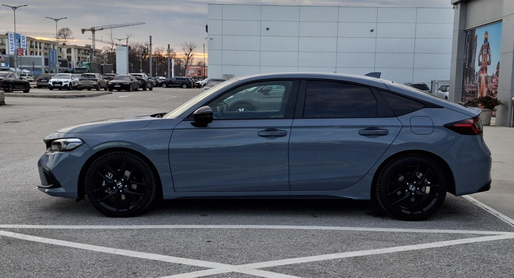 Honda Civic 2.0 i-MMD Hybrid Sport - изображение 9