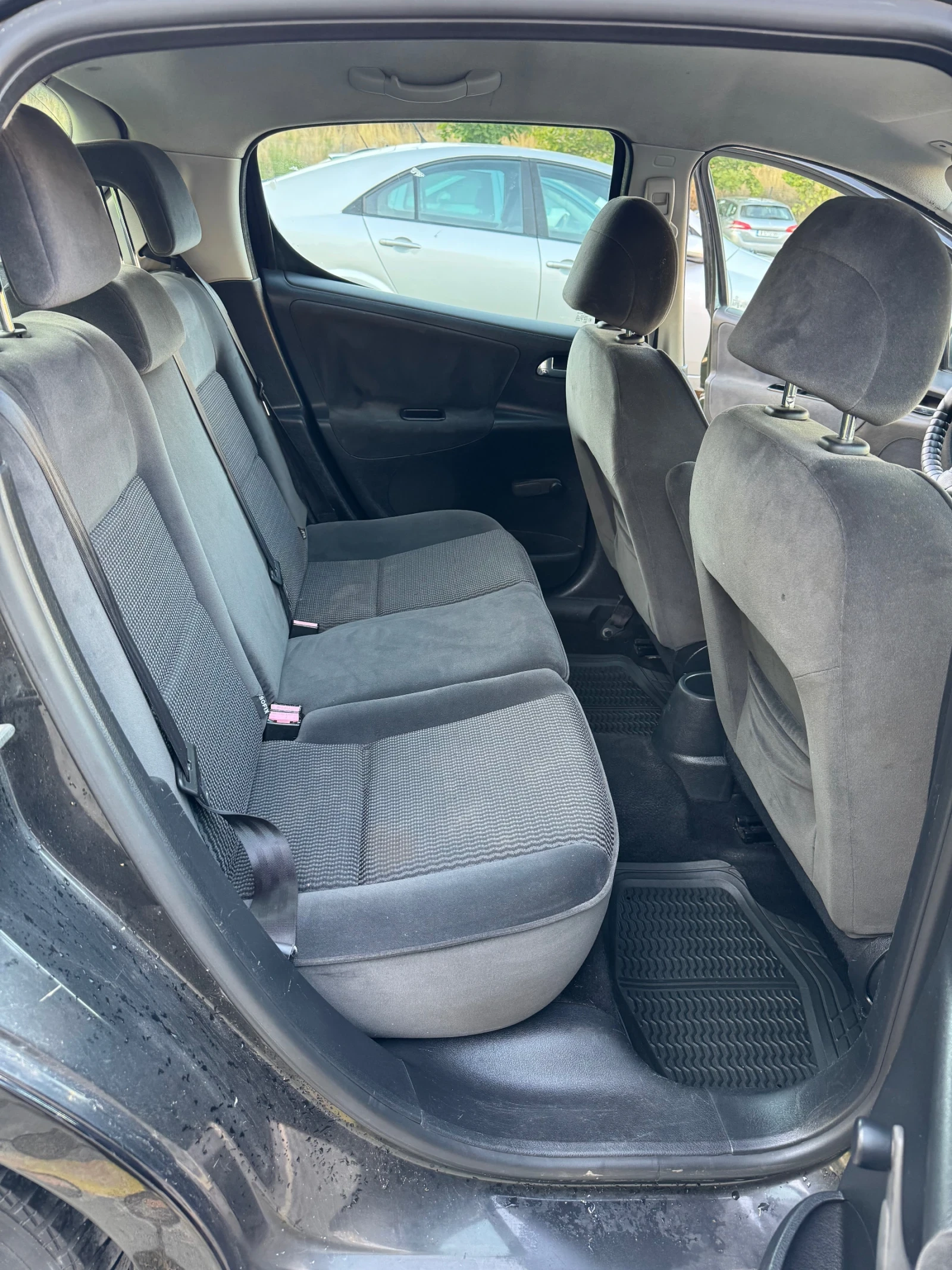 Peugeot 207 1.6 i - изображение 9