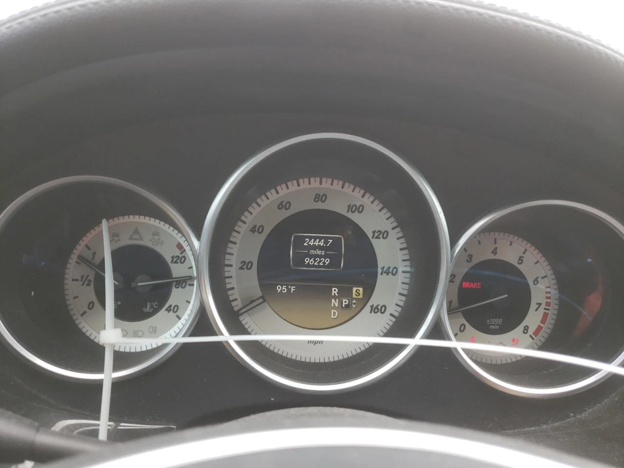 Mercedes-Benz CLS 500  - изображение 7