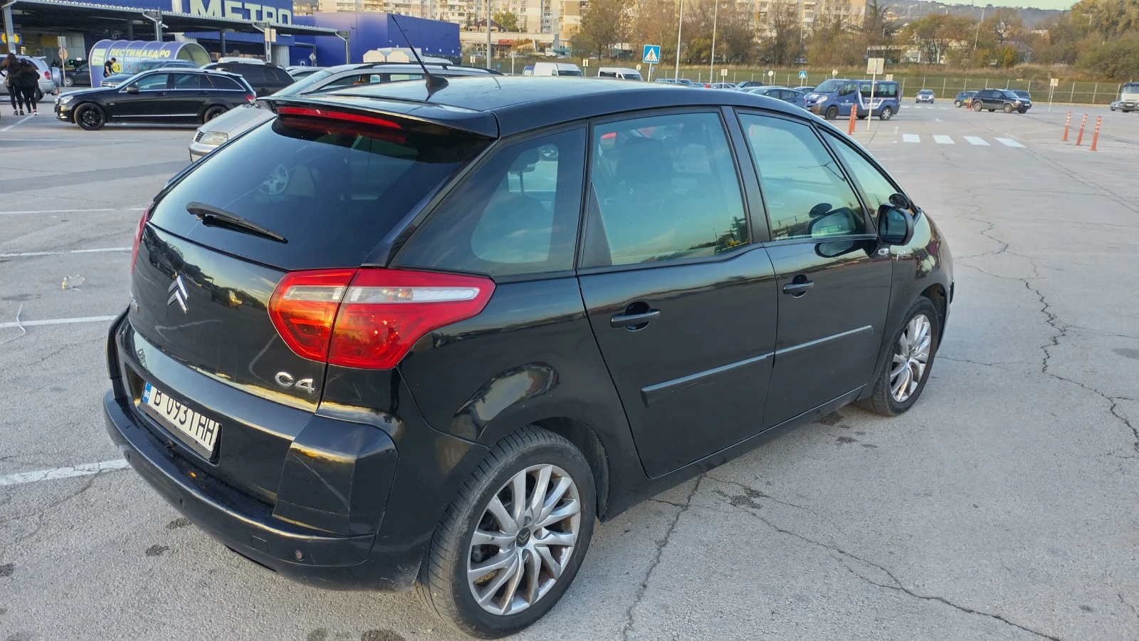 Citroen C4 Picasso 2.0 HDI - изображение 3