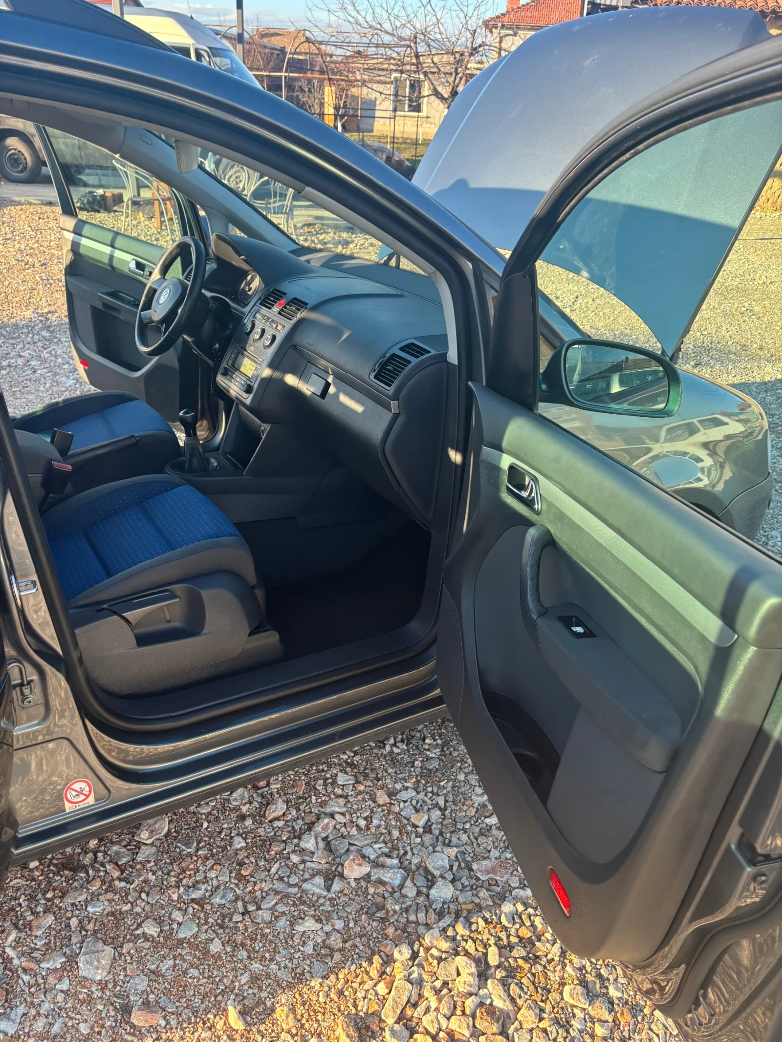 VW Touran  - изображение 5