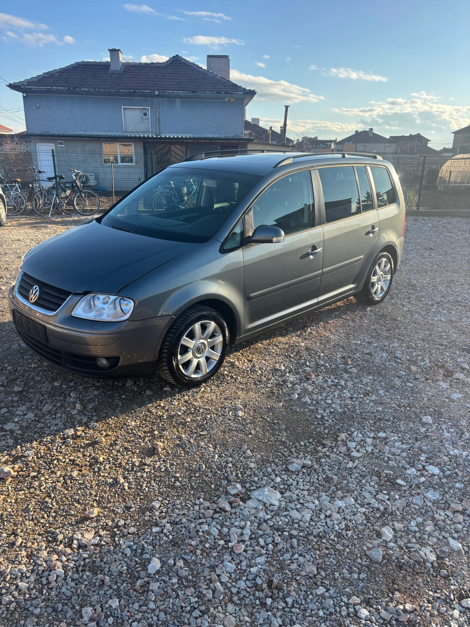 VW Touran  - изображение 3