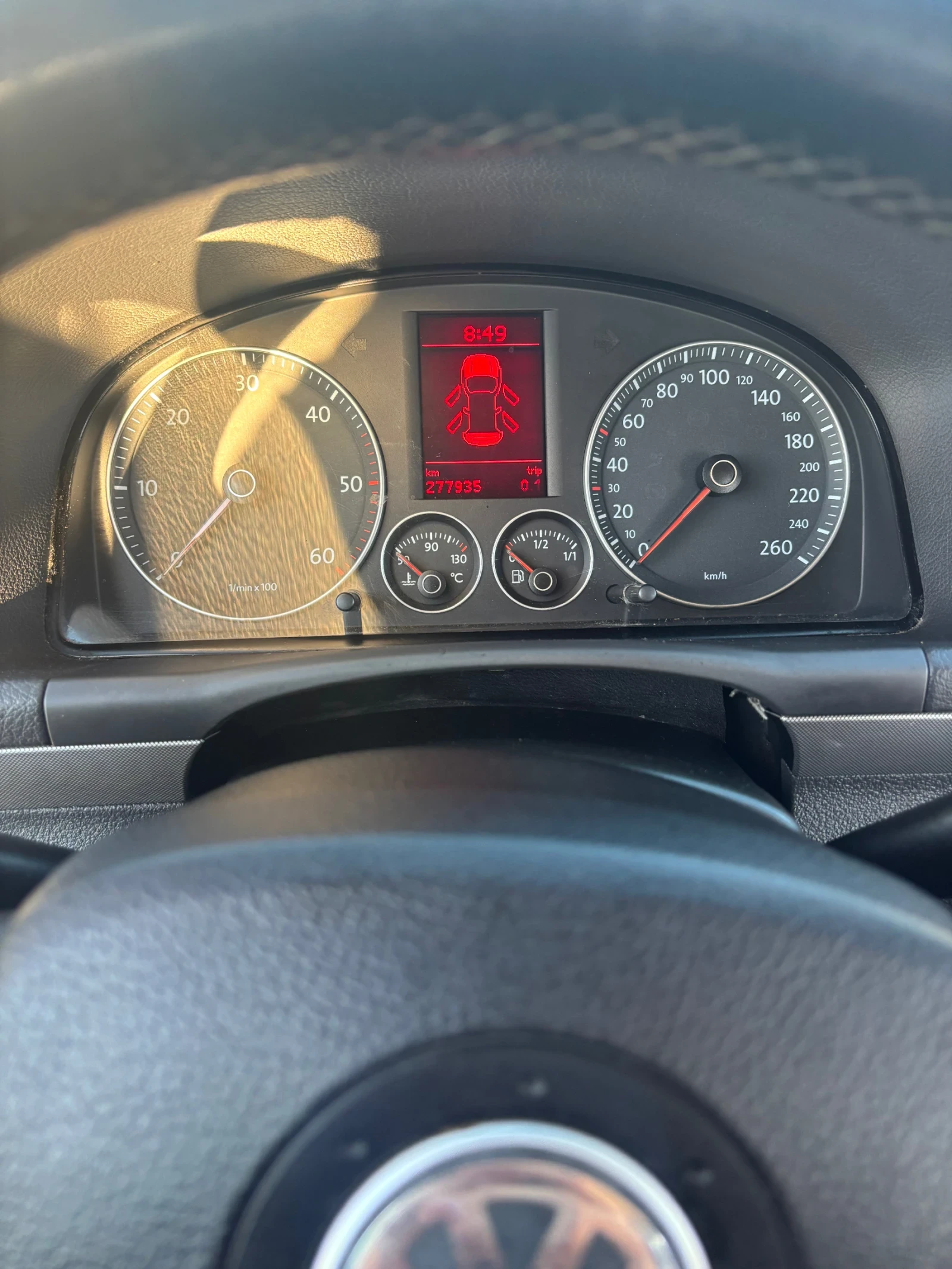 VW Touran  - изображение 10