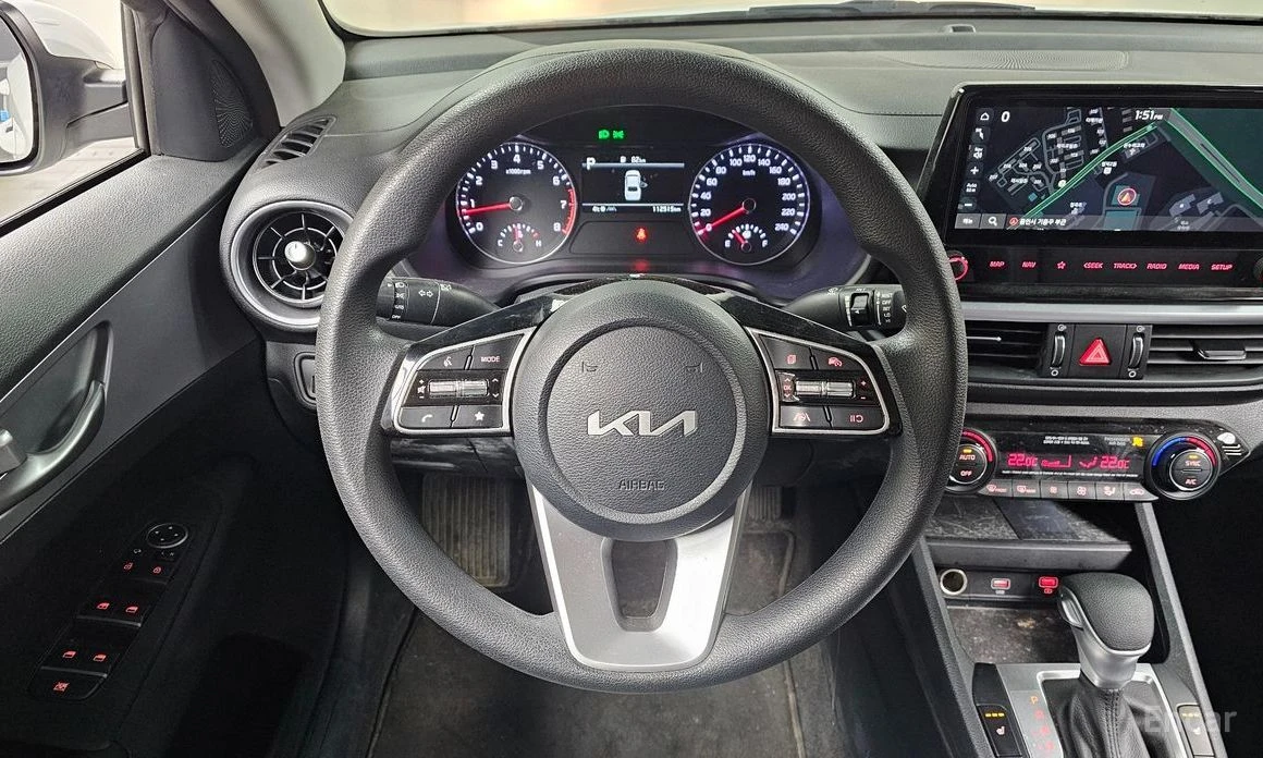 Kia K3, снимка 13 - Автомобили и джипове - 54122779