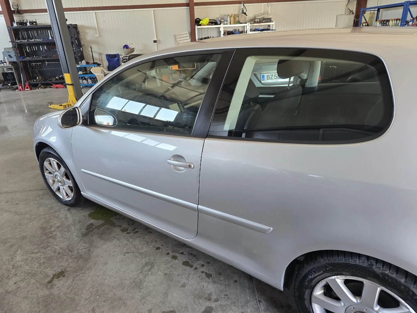 VW Golf 1.9, снимка 2 - Автомобили и джипове - 54165144