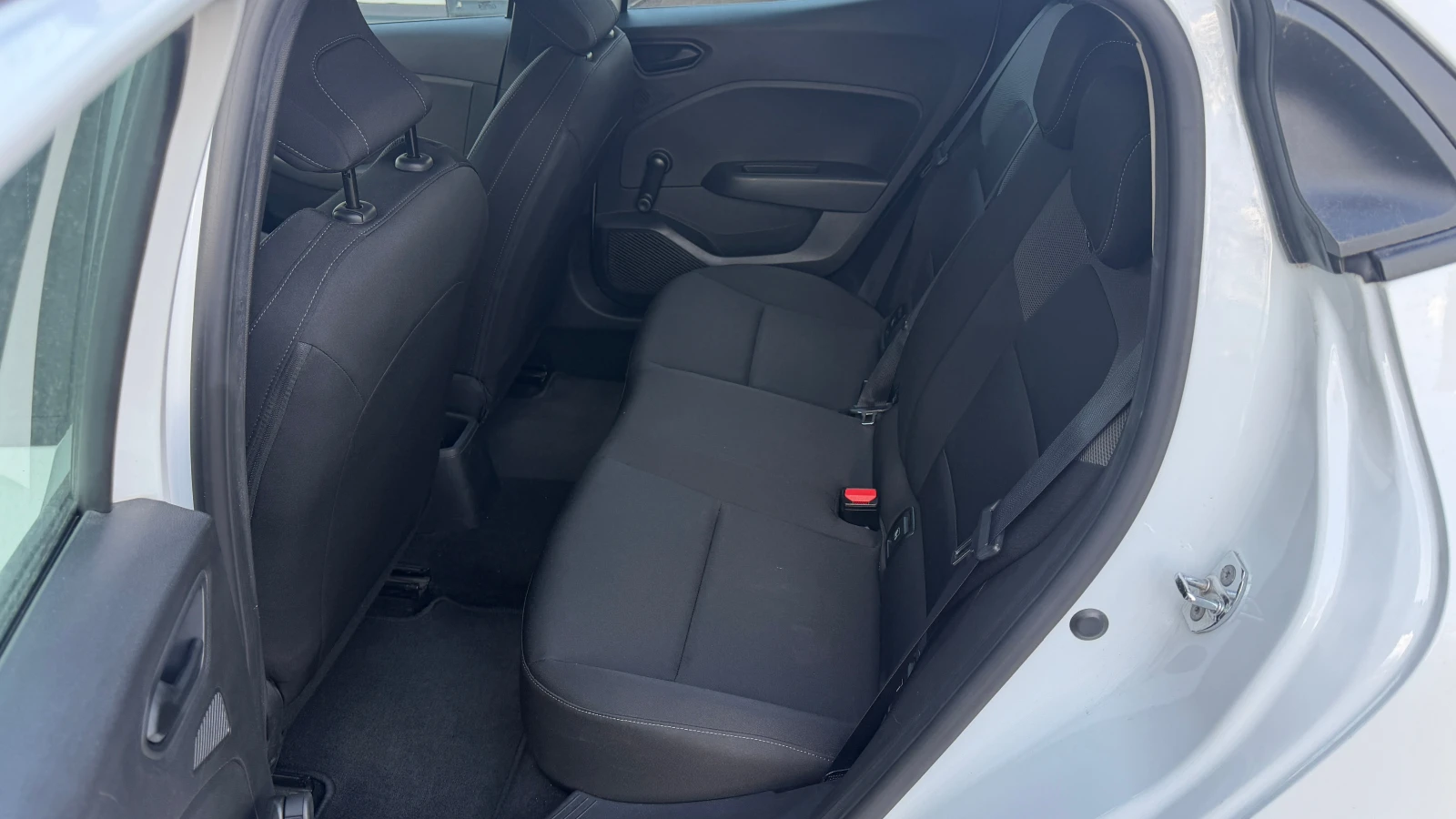 Renault Clio Life 1.0 i Първи собственик от България, снимка 9 - Автомобили и джипове - 54229702