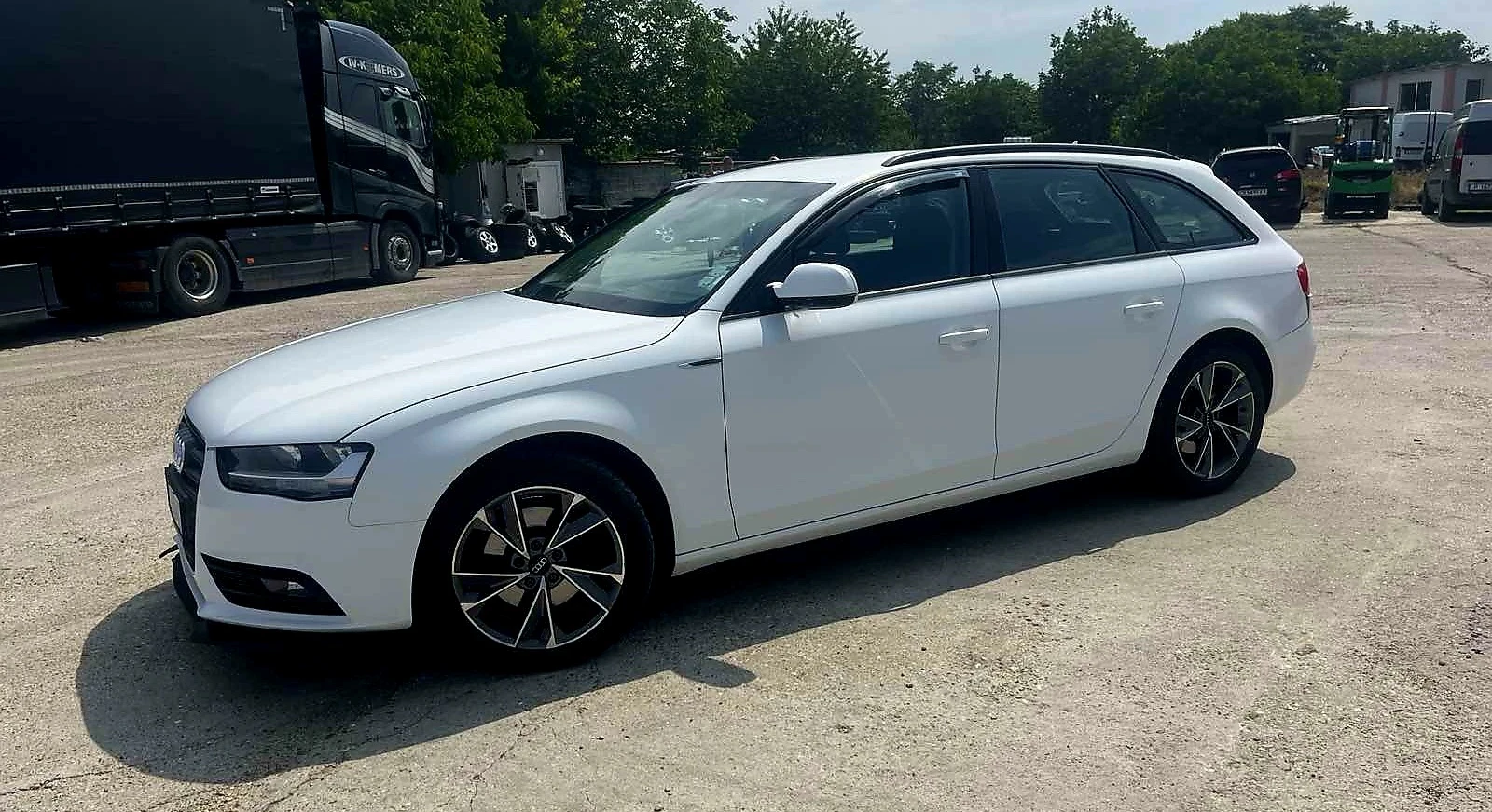 Audi A4, снимка 7 - Автомобили и джипове - 54310147