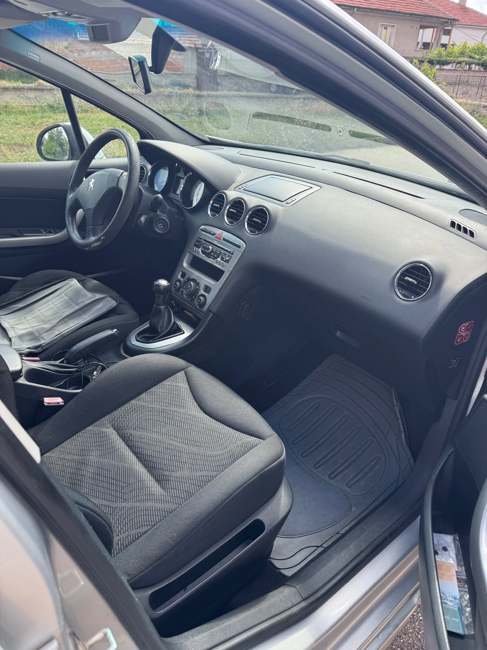 Peugeot 308 1.6 HDI, снимка 7 - Автомобили и джипове - 54918767