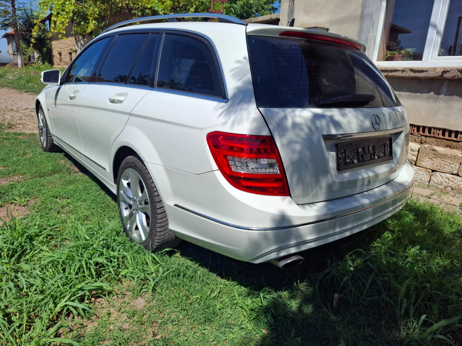 Mercedes-Benz C 250 C250 4 matic, снимка 3 - Автомобили и джипове - 55230539