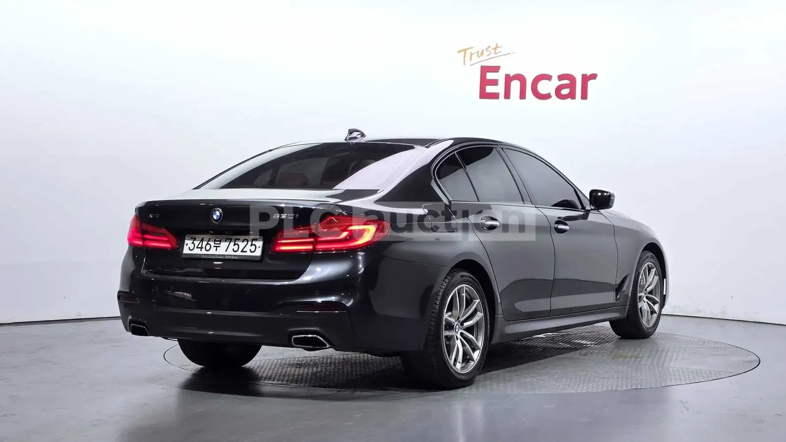 BMW 530 XDRIVE M SPORT + HEAD UP/360/PANO/FULL | Mobile.bg � ����������� 2