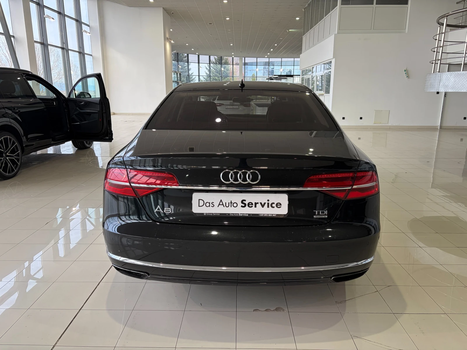 Audi A8 V8 4.2 TDI | Matrix | Head up | Масаж | Air, снимка 5 - Автомобили и джипове - 55666799