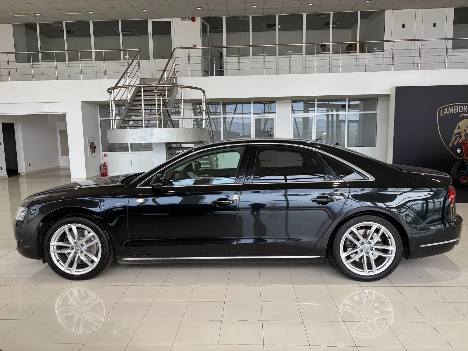 Audi A8 V8 4.2 TDI | Matrix | Head up | Масаж | Air, снимка 7 - Автомобили и джипове - 55666799