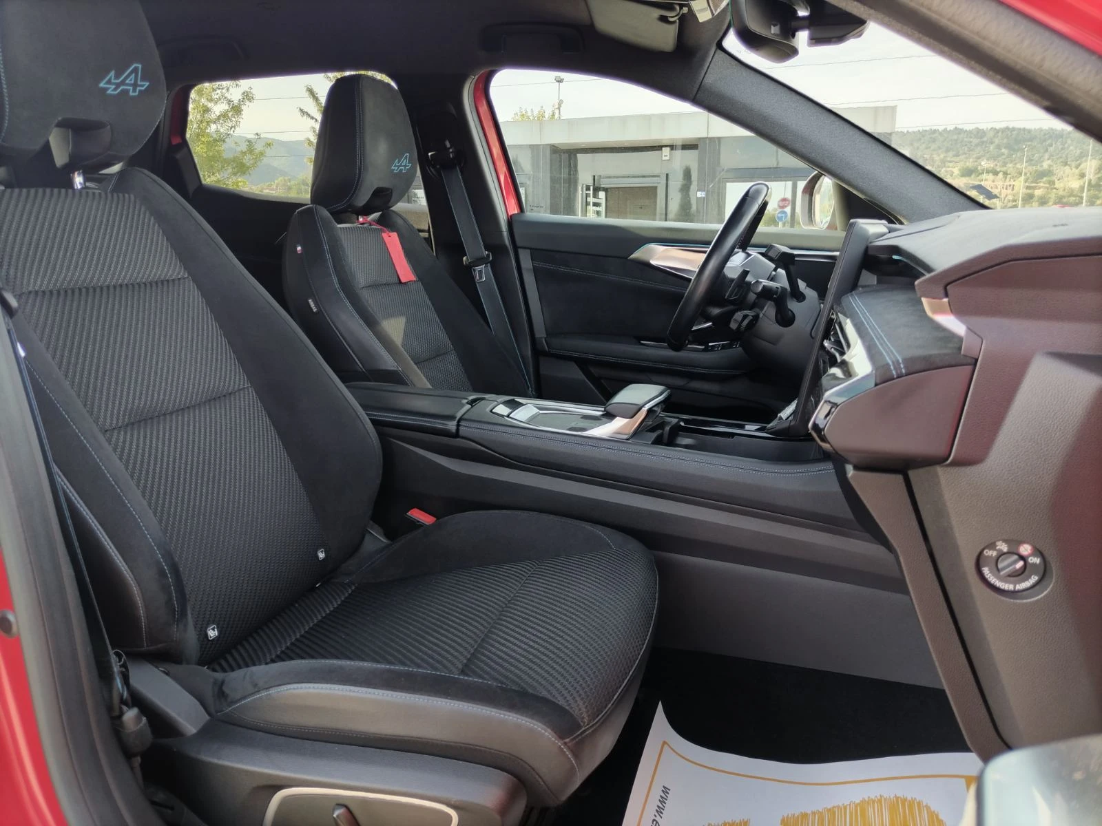 Renault Austral 1.3Tce/160к.с./ espirit Alpine, снимка 15 - Автомобили и джипове - 55736308
