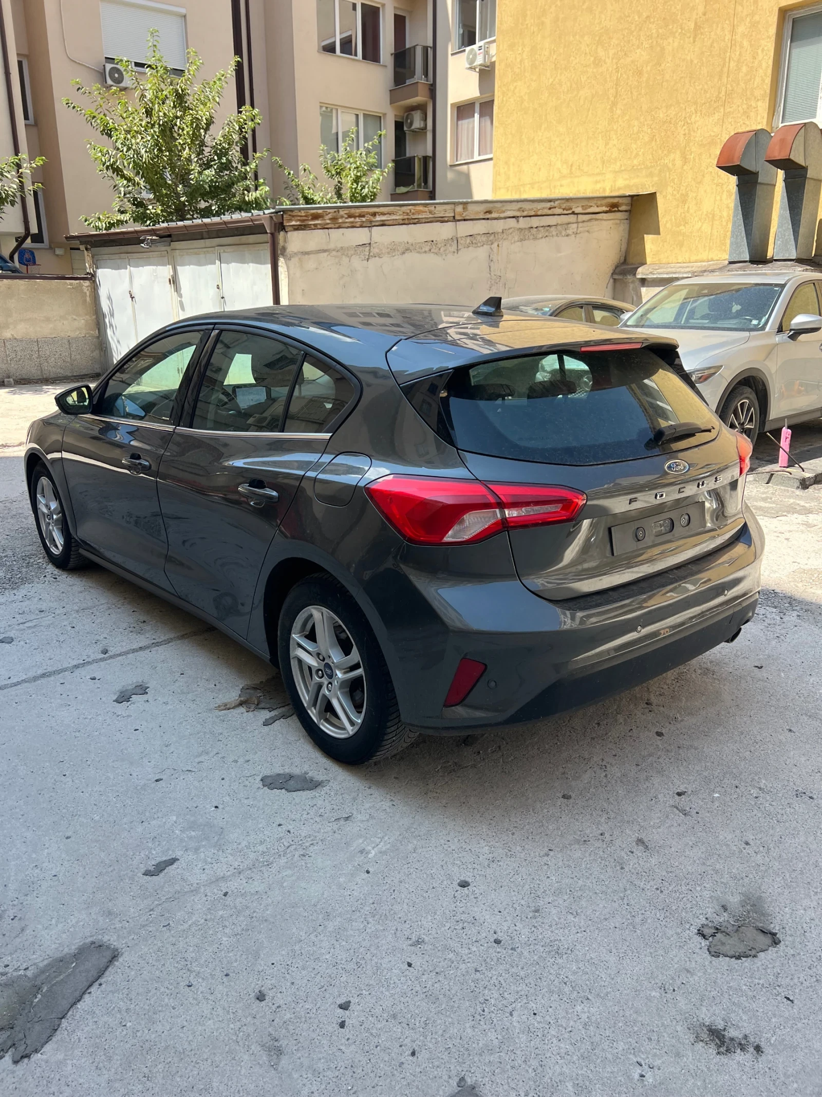 Ford Focus 1.6, снимка 4 - Автомобили и джипове - 55884645