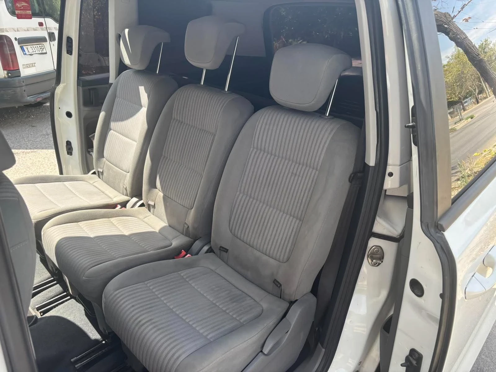Seat Alhambra, снимка 6 - Автомобили и джипове - 55905492