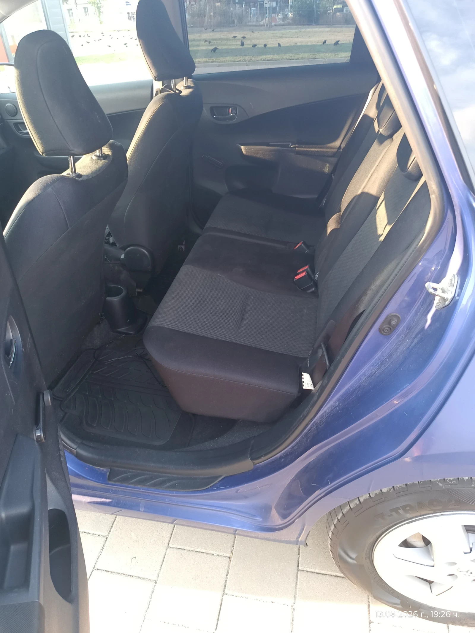 Toyota Verso S 1.4 D4D 90кс. Multimedia 6 скорости Clima, снимка 10 - Автомобили и джипове - 56005467