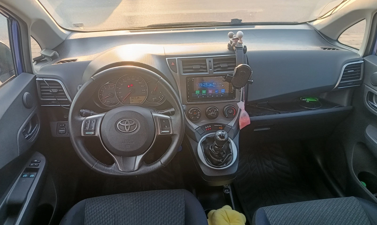 Toyota Verso S 1.4 D4D 90кс. Multimedia 6 скорости Clima, снимка 14 - Автомобили и джипове - 56005467