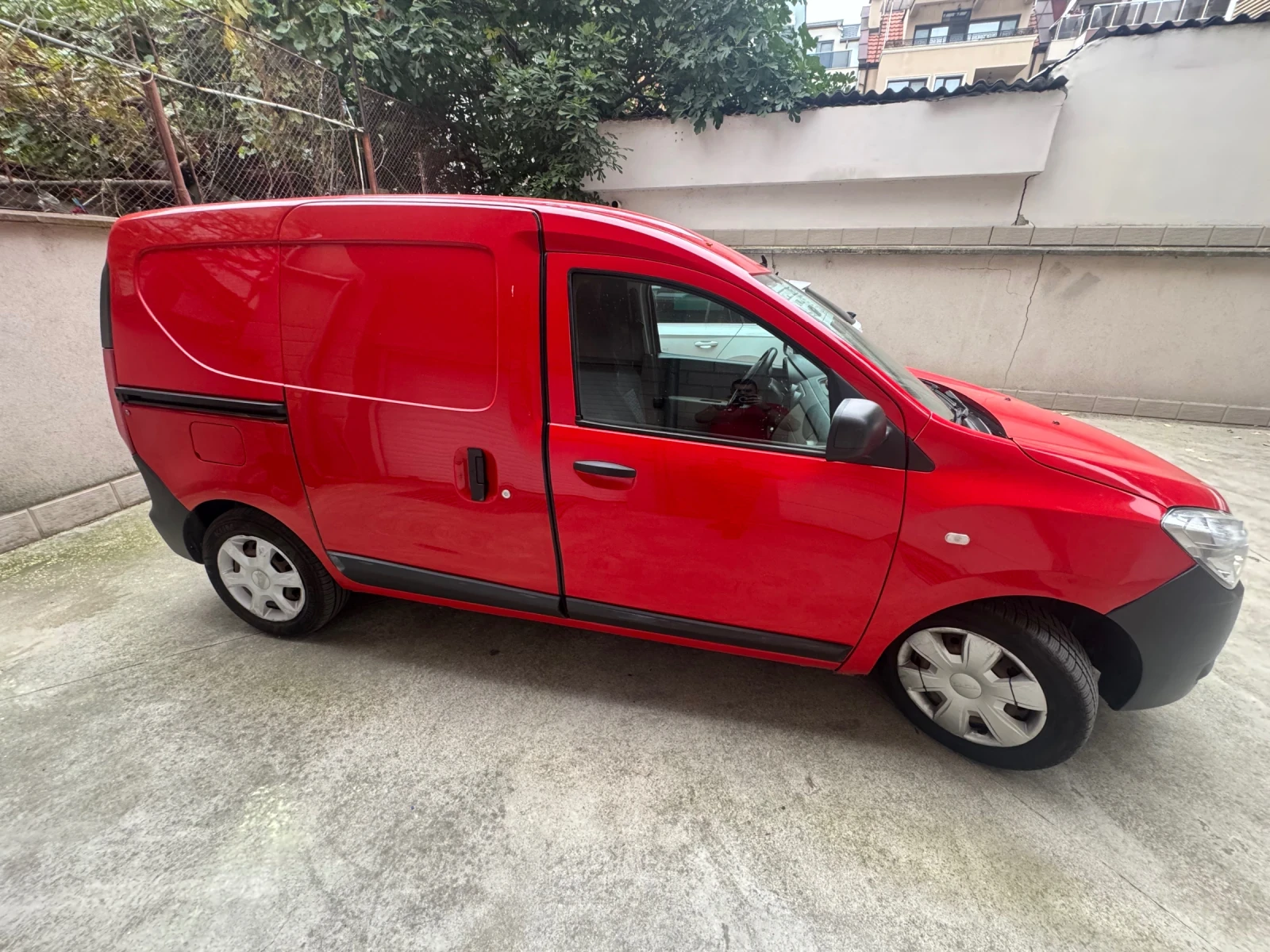 Dacia Dokker, снимка 5 - Автомобили и джипове - 56443896