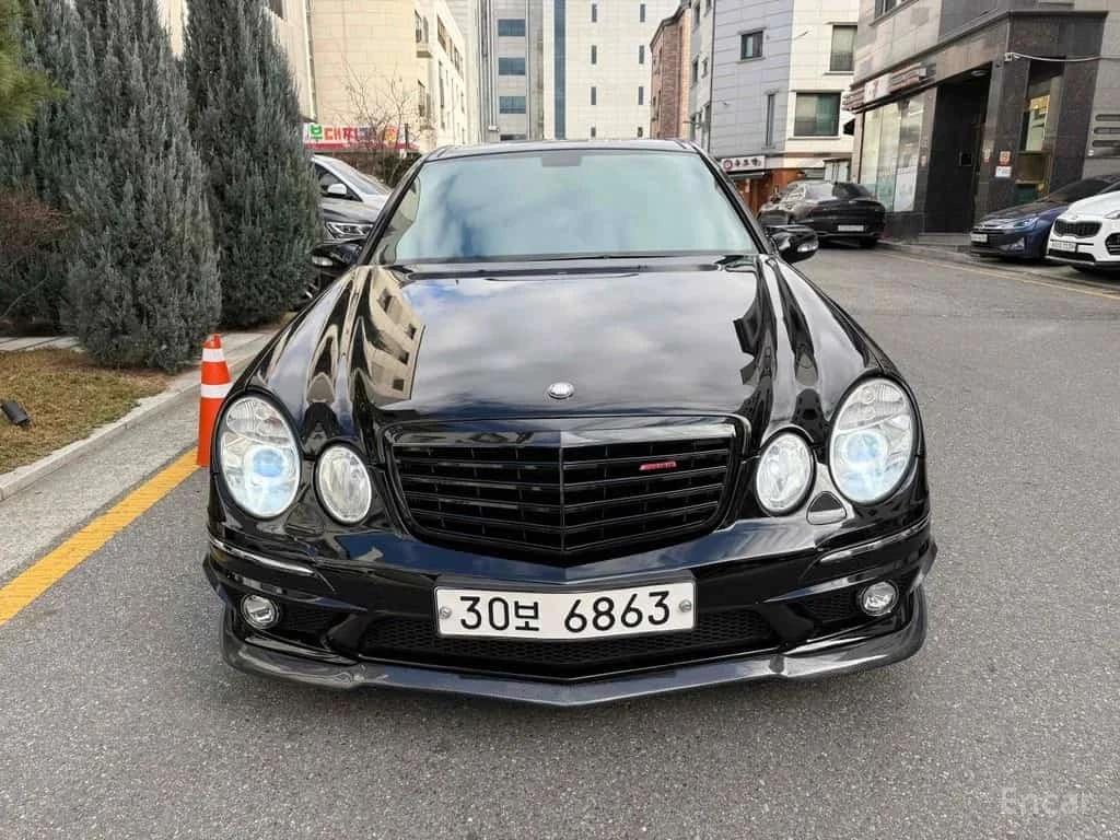 Mercedes-Benz E 55 AMG ПАНО * ОБДУХ * ЩОРА * ФИКСИРАНА ЦЕНА ДО БЪЛГАРИЯ *