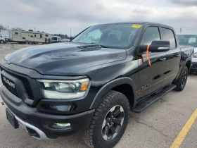 Dodge RAM 1500 * REBEL CREW CAB SHORT BED * CARFAX * HEMI V8 5.7, снимка 1