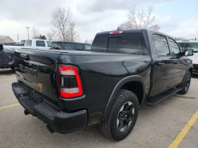 Dodge RAM 1500 * REBEL CREW CAB SHORT BED * CARFAX * HEMI V8 5.7, снимка 3