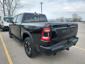 Dodge RAM 1500 * REBEL CREW CAB SHORT BED * CARFAX * HEMI V8 5.7, снимка 4