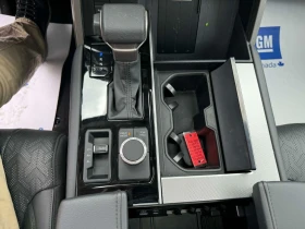 Toyota Sequoia SR5 4WD, снимка 11