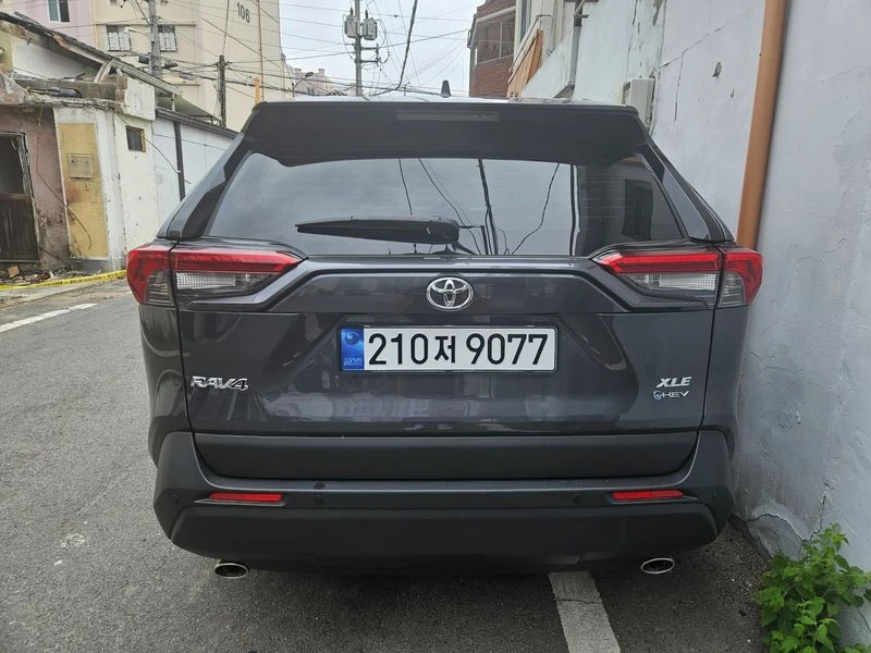 Toyota Rav4 2.5 Automatic Hybrid, снимка 2 - Автомобили и джипове - 55750125