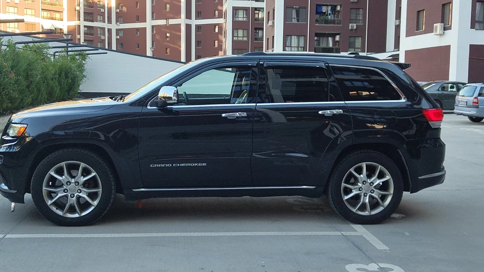 Jeep Grand cherokee Summit* 5.7 HEMI* Distr* Подгрев* Обдух* Въздух*  - изображение 8