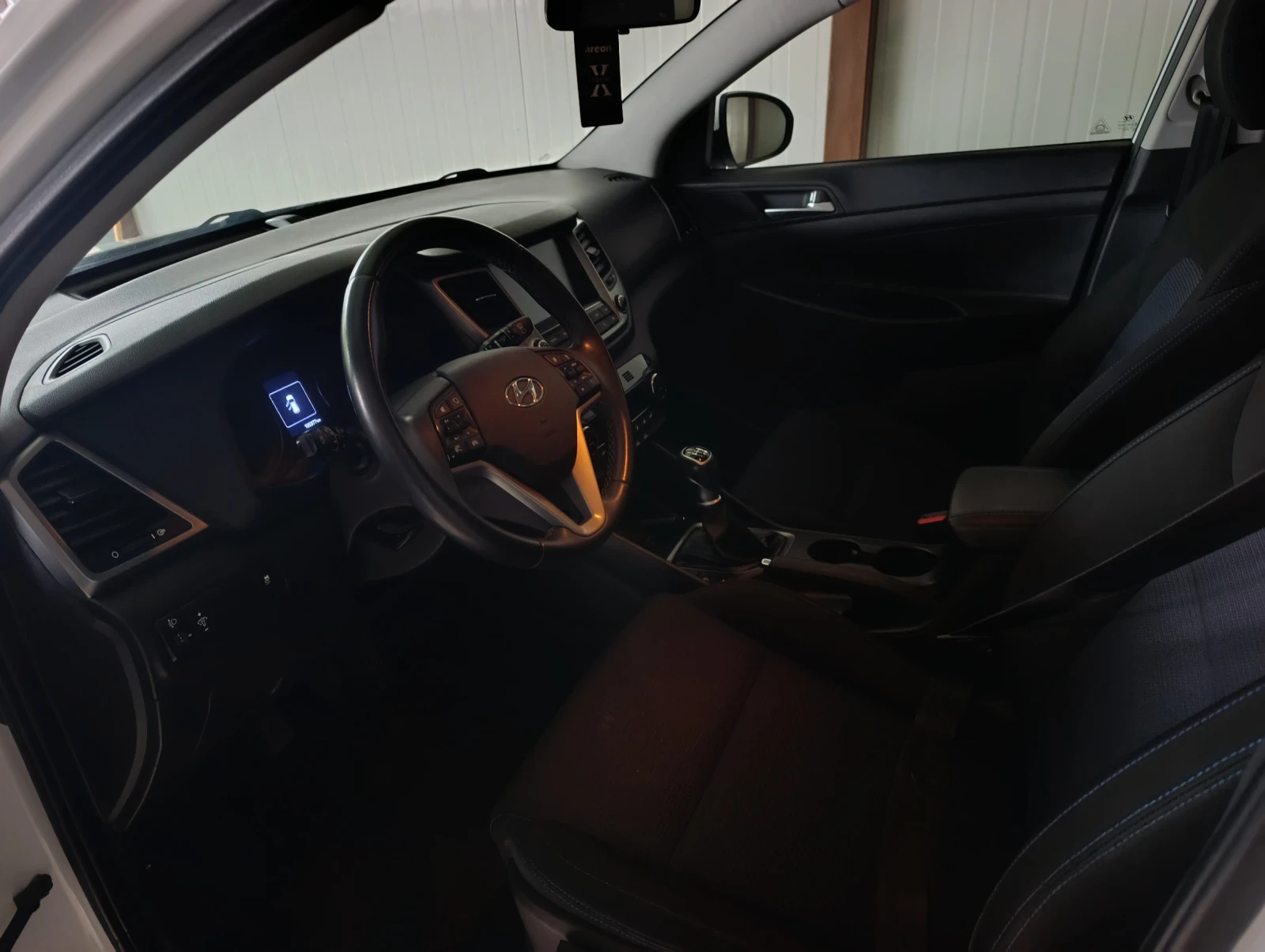 Hyundai Tucson  | Mobile.bg   8