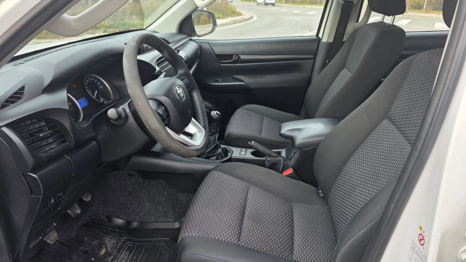 Toyota Hilux EURO 6 b 4x4 - изображение 7