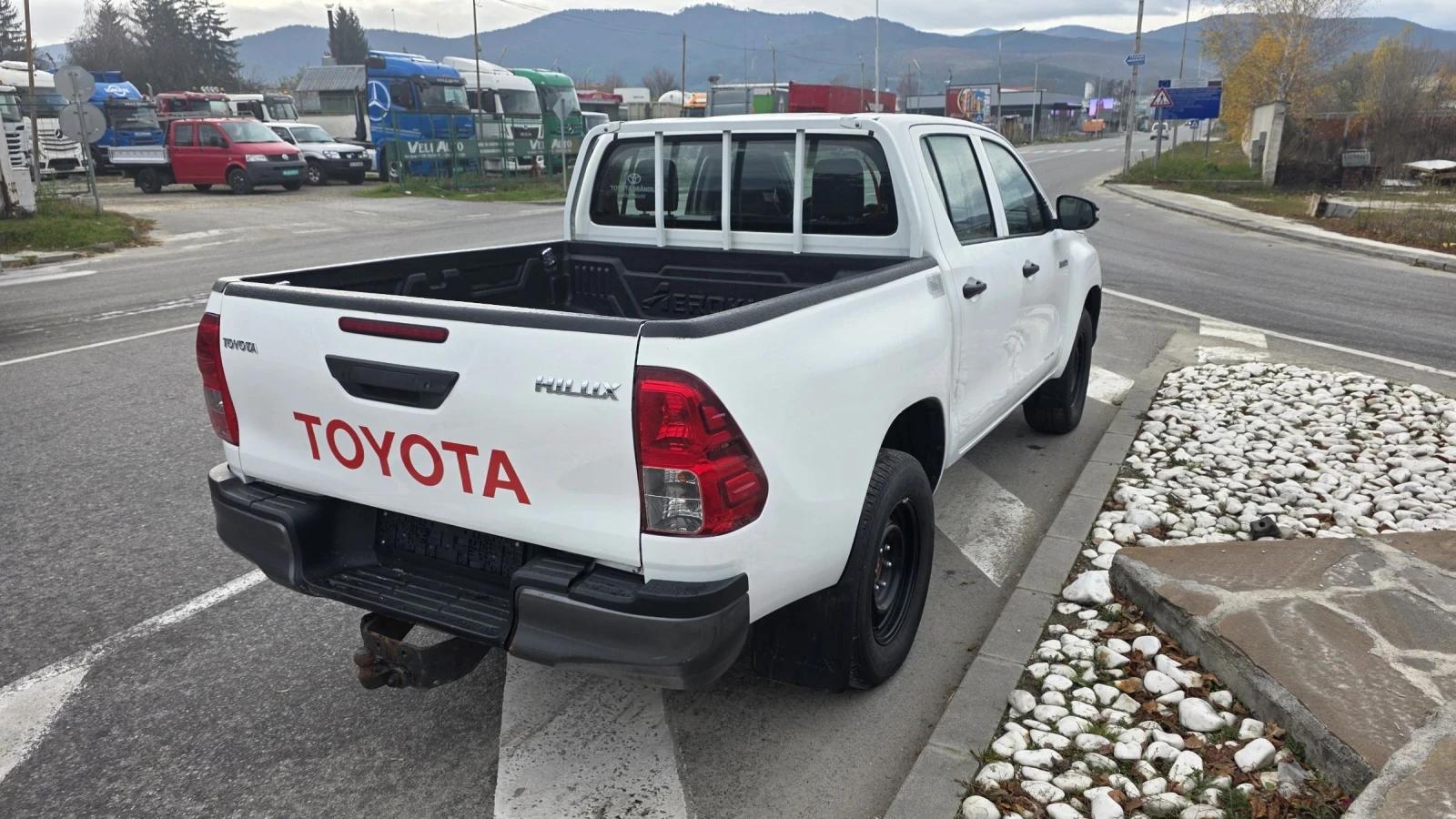 Toyota Hilux EURO 6 b 4x4 - изображение 5