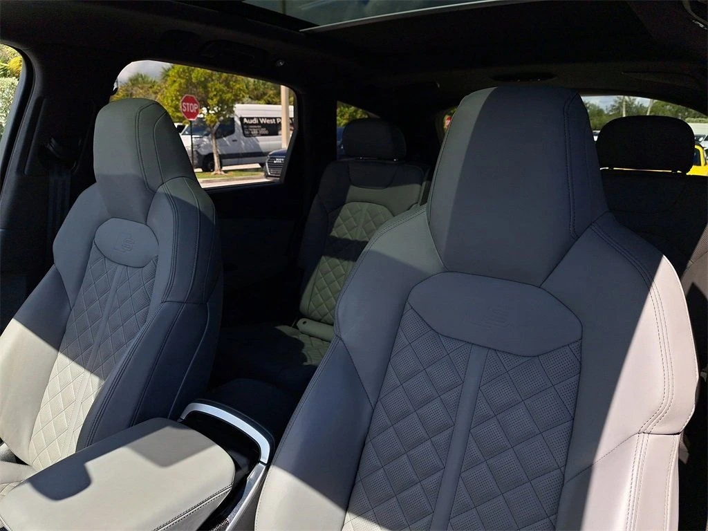 Audi SQ7 * 4.0 TFSI quattro * CARFAX * ��� ������������ ��� | Mobile.bg � ����������� 16