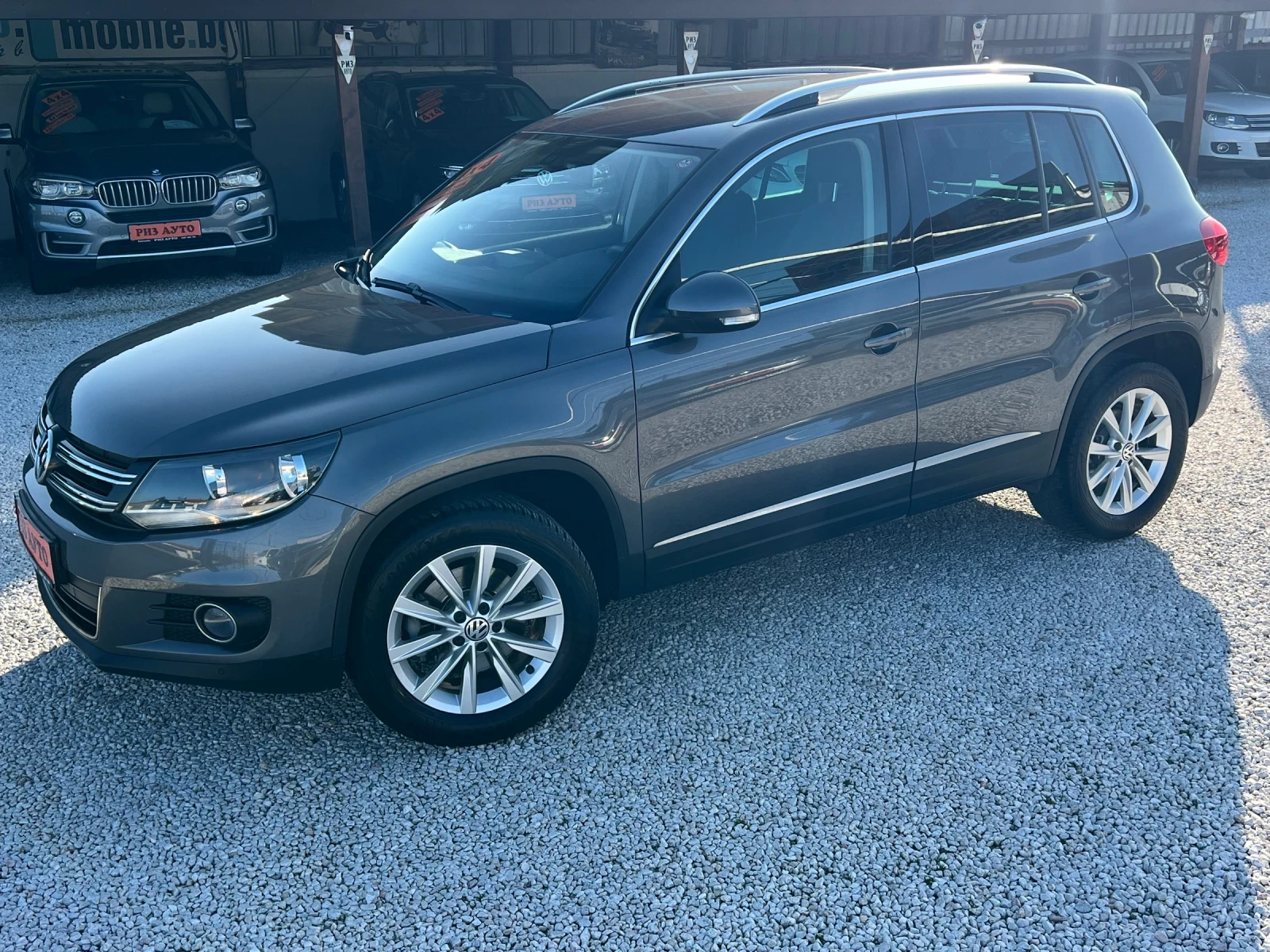 VW Tiguan 2.0TDI* AUTOMAT* 100%km* NAVI* КАТО НОВА* ЛИЗИНГ - изображение 9