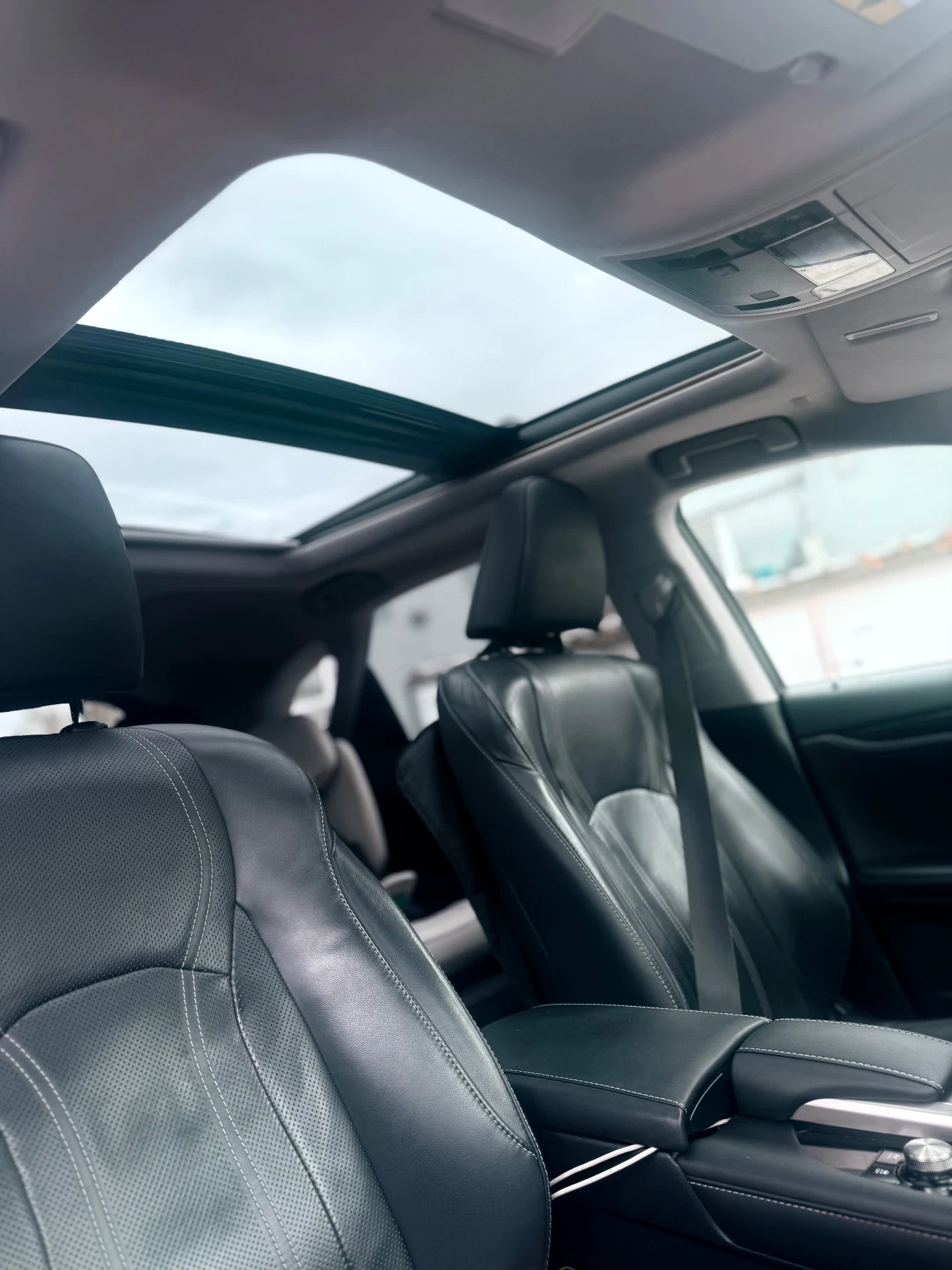 Lexus RX 450h ШВЕЙЦАРИЯ / АВТОМОБИЛА Е В ГАРАНЦИЯ, снимка 14 - Автомобили и джипове - 53962978