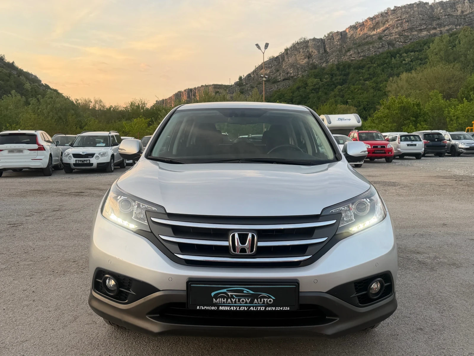 Honda Cr-v 2.2i-DTEC 4WD/AVTOMAT/З.КАМЕРА, снимка 8 - Автомобили и джипове - 54442090
