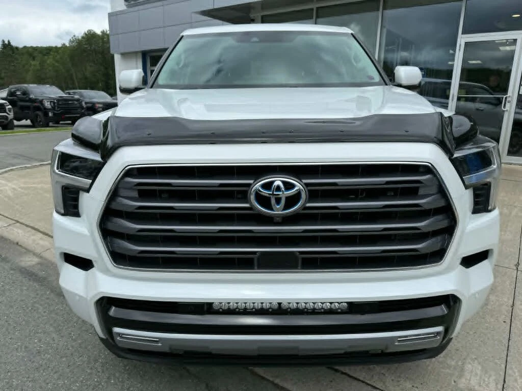 Toyota Sequoia SR5 4WD, снимка 3 - Автомобили и джипове - 55072400