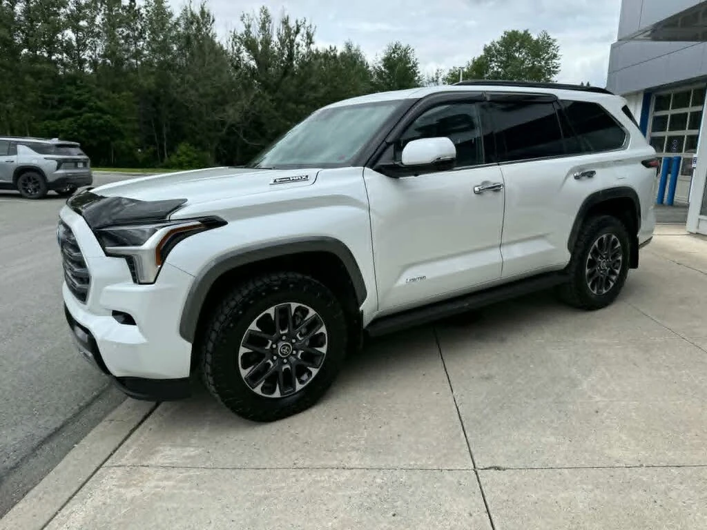 Toyota Sequoia SR5 4WD, снимка 2 - Автомобили и джипове - 55072400