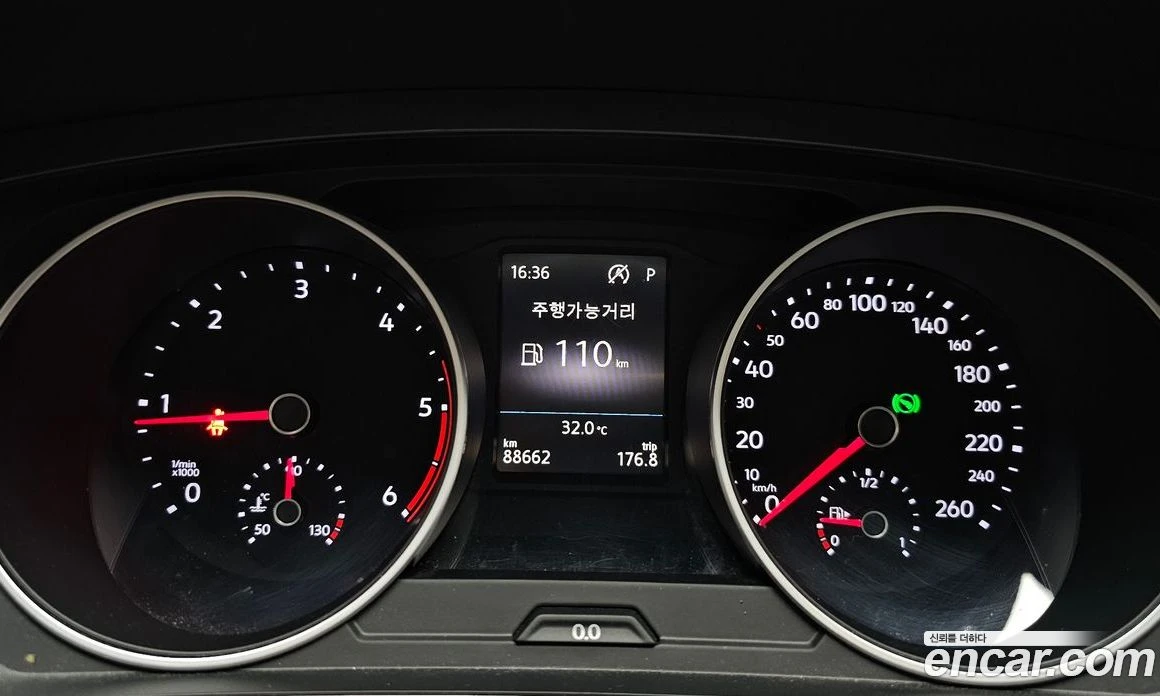 VW Tiguan 2.0 TDI Premium, снимка 10 - Автомобили и джипове - 56122250