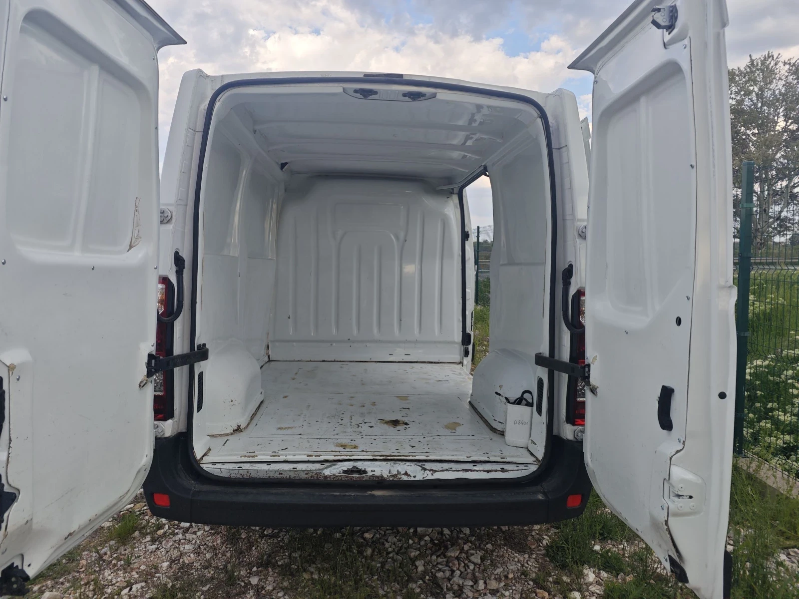 Renault Master 2.3 ТД 115кс - изображение 8
