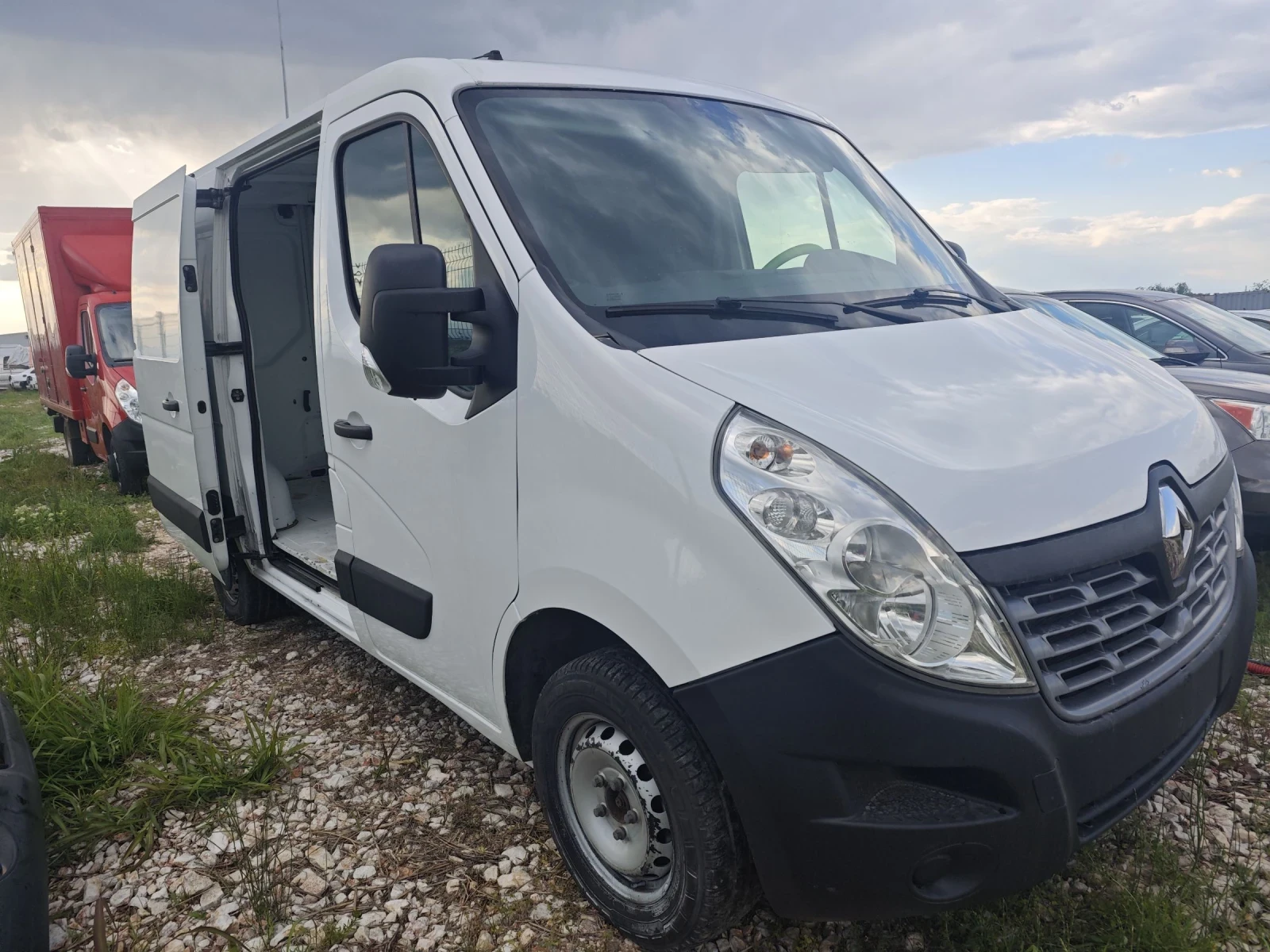 Renault Master 2.3 ТД 115кс - изображение 4
