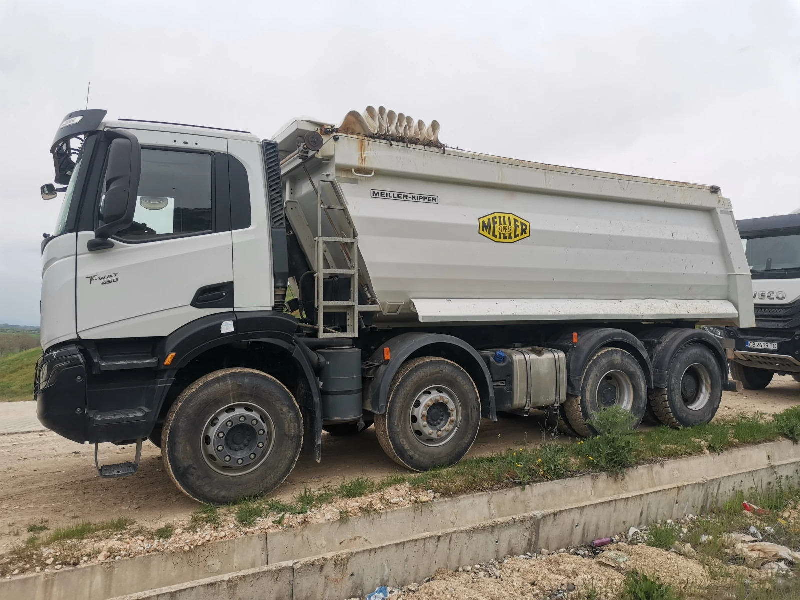 Iveco T-WAY AD410T45, снимка 2 - Камиони - 54632337
