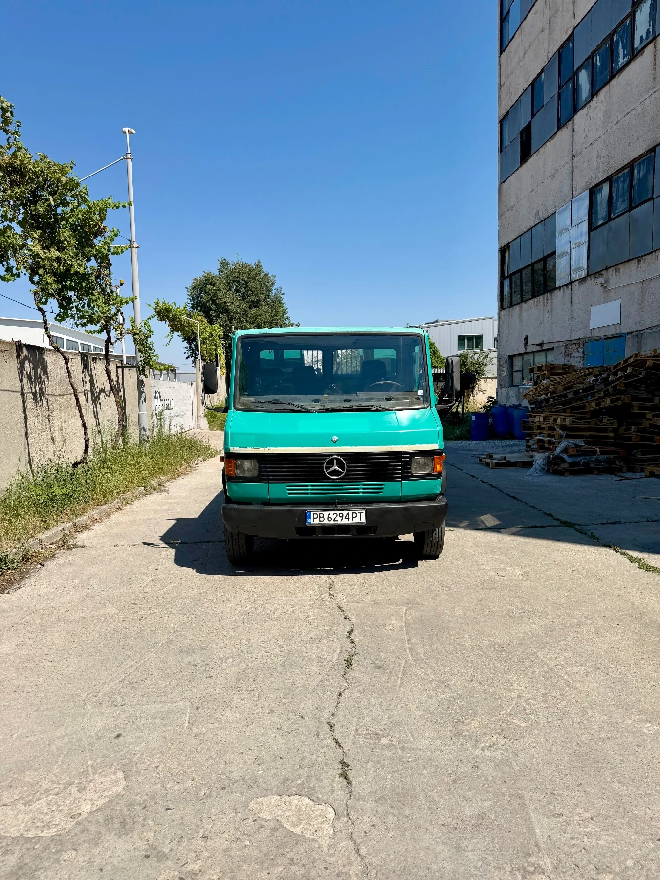 Mercedes-Benz 811 САМОСВАЛ, снимка 2 - Камиони - 55538509
